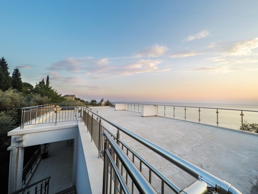 Apartment Superseaview Сутоморе Номер фото
